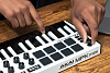 AKAI PRO MPK MINI MK3 W миди-клавиатура – фото 2